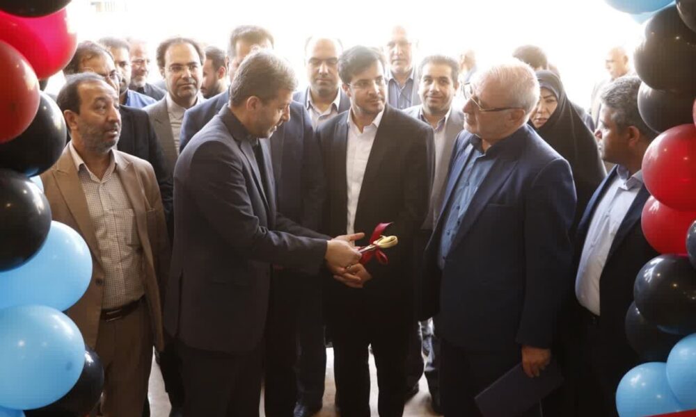 گزارش تصویری | آیین افتتاح مدرسه ۶ کلاسه «در مسیر ماندگار» شهرک سیمرغ شهر خورزوق شهرستان برخوار