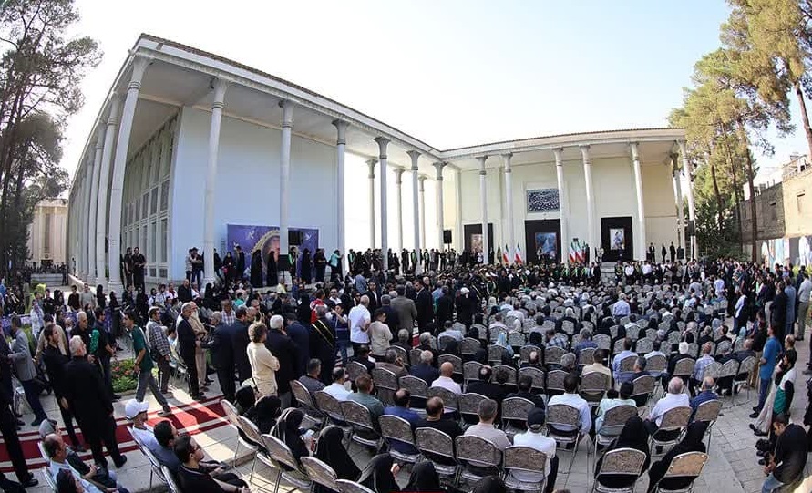 خالق اثر نگارگری عصر عاشورا در نصف جهان آرام گرفت