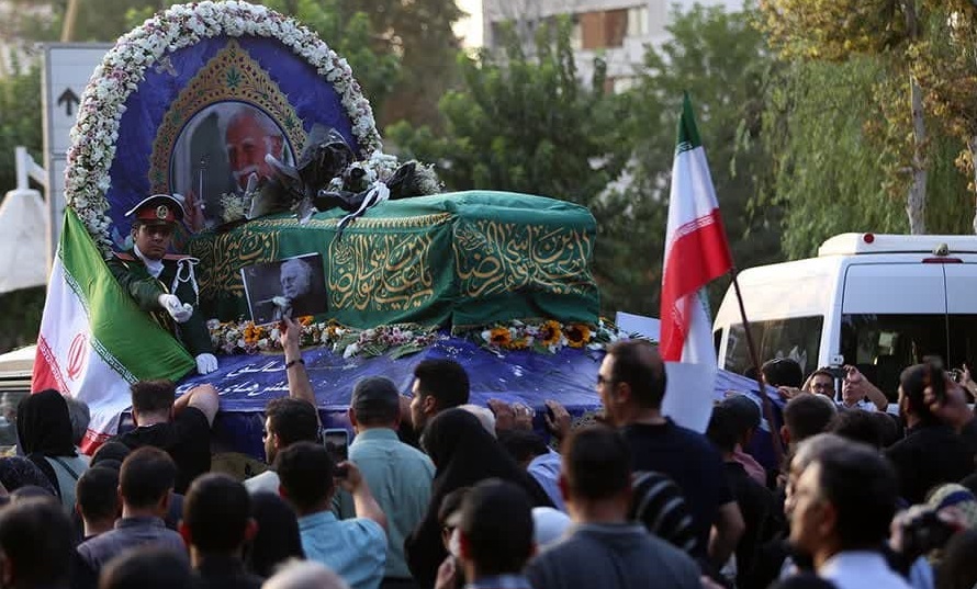 خالق اثر نگارگری عصر عاشورا در نصف جهان آرام گرفت