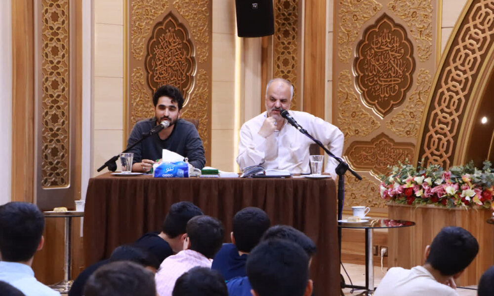 گزارش تصویری ازجلسه مرکزی و تخصصی قرائت قرآن کریم در موسسه فرهنگی قرآنی بینه اصفهان