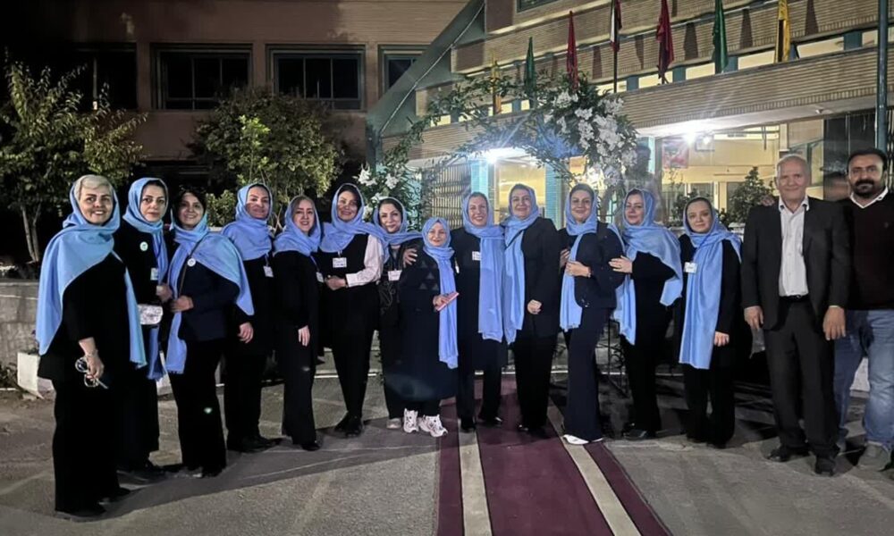 اولین گردهمایی بزرگ دانشآموختگان دبیرستان ماندگار بهشتآیین با حضور مسئولین استان ،پیشکسوتان و دانشآموختگان