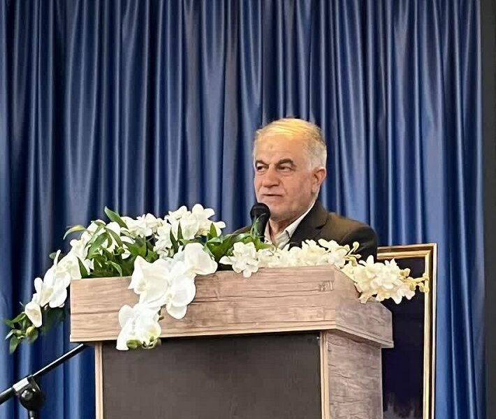 اولین گردهمایی بزرگ دانشآموختگان دبیرستان ماندگار بهشتآیین با حضور مسئولین استان ،پیشکسوتان و دانشآموختگان