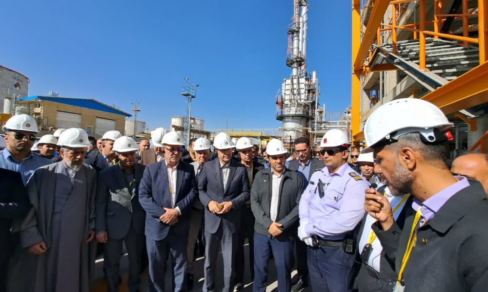 آیین افتتاح پروژه عظیم« FRW» در پالایشگاه نفت سپاهان