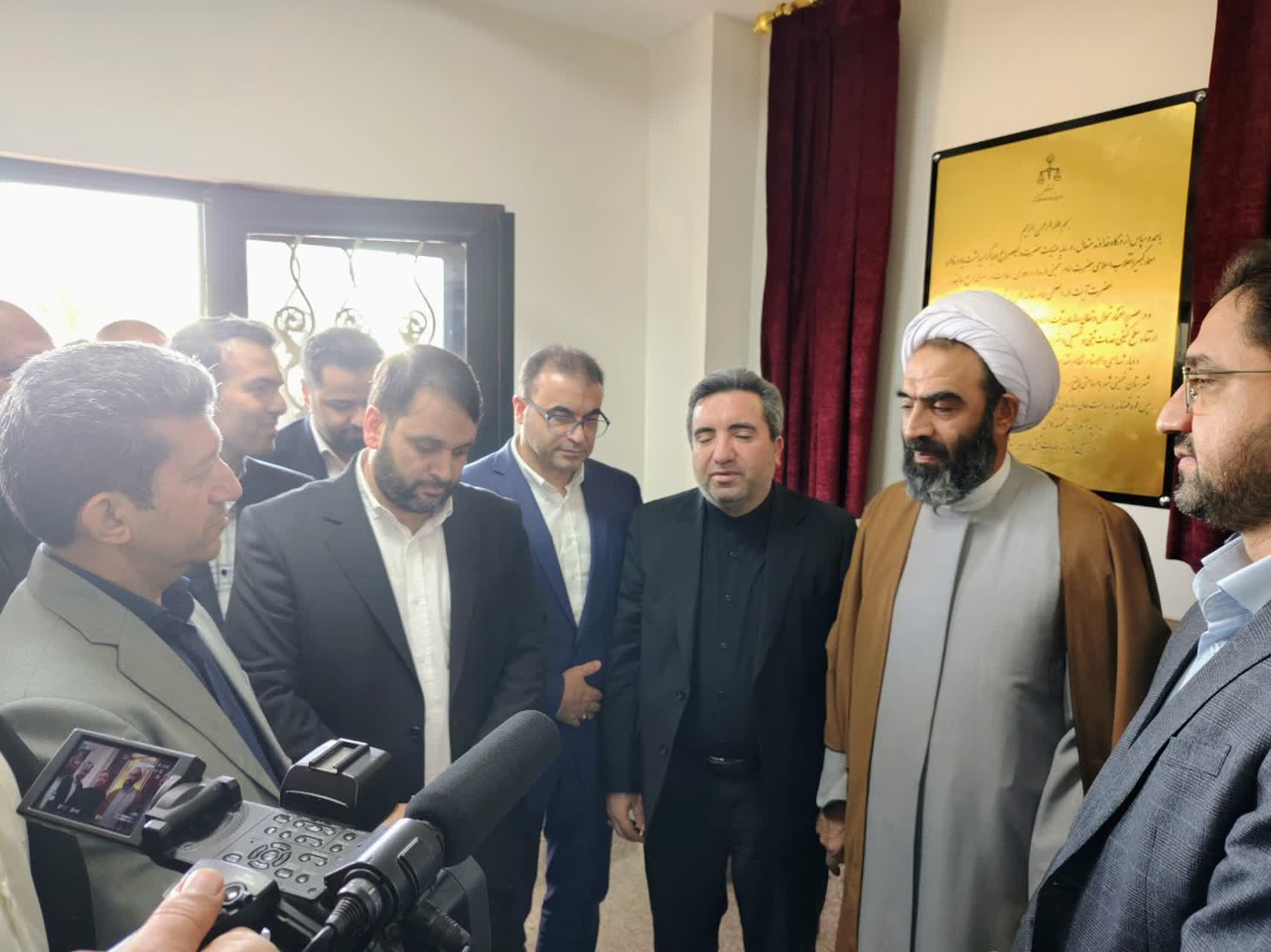 گزارش تصویری افتتاح ساختمان جدید اداره ثبت اسناد و املاک خمینی شهر