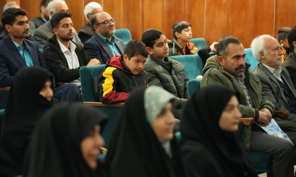 گزارش تصویری تجلیل از حافظان کل موسسه مهدقرآن کریم