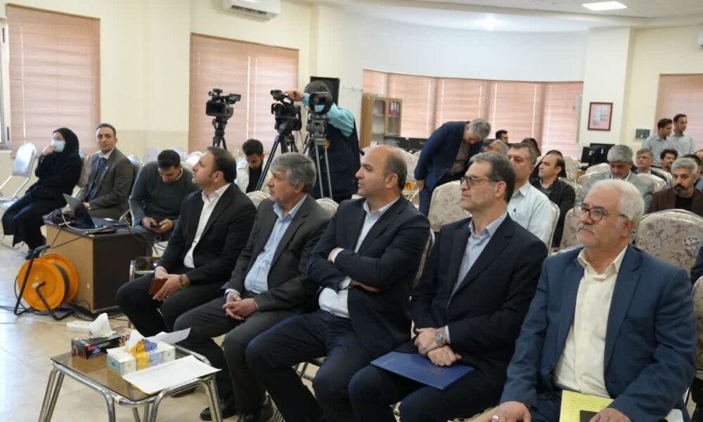 گزارش تصویری آیین افتتاح ویدئوکنفرانسی و متمرکز پروژه های صنعت برق استان اصفهان با حضور وزیر نیرو و استاندار